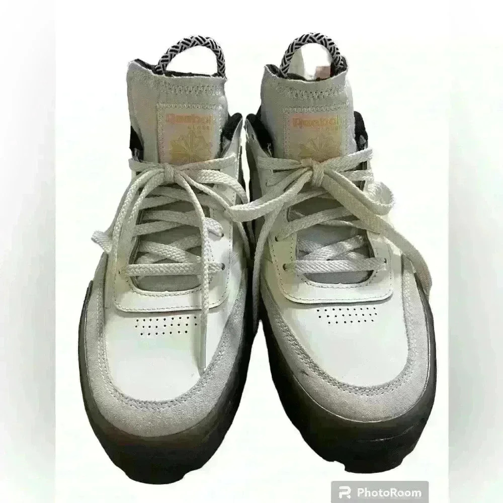 Reebok Cardi B Club C Birthday Chalk size 10W